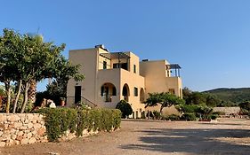 Giannikas Apartments